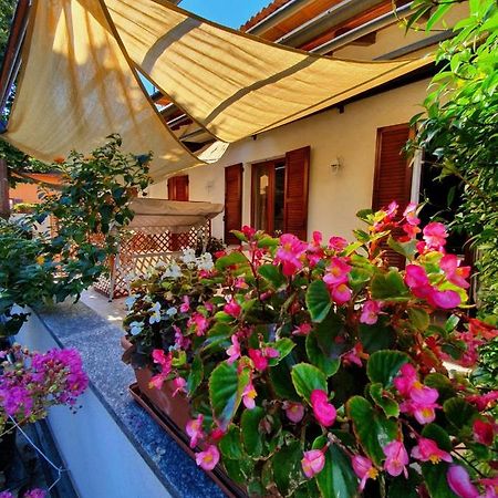 Beb I Portici Bed & Breakfast Cernobbio Exterior foto