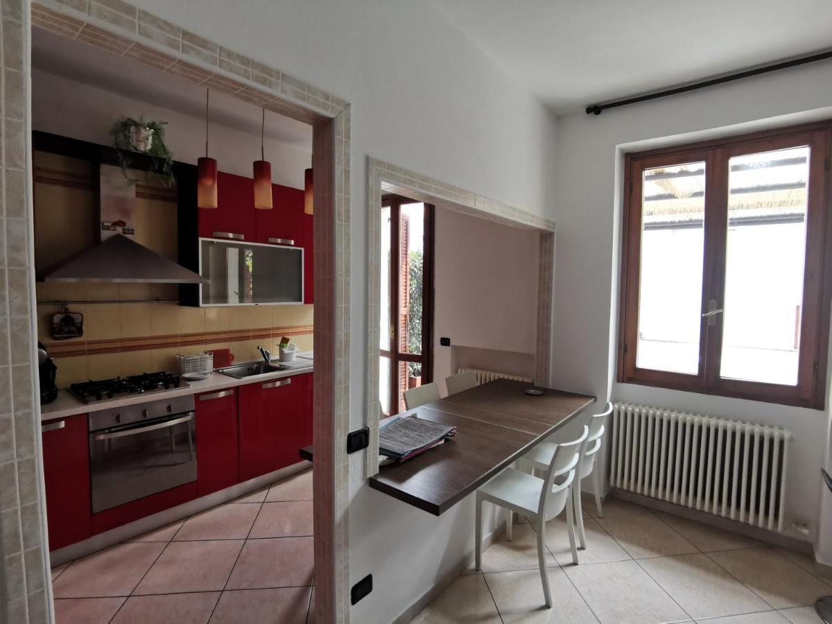 Beb I Portici Bed & Breakfast Cernobbio Exterior foto