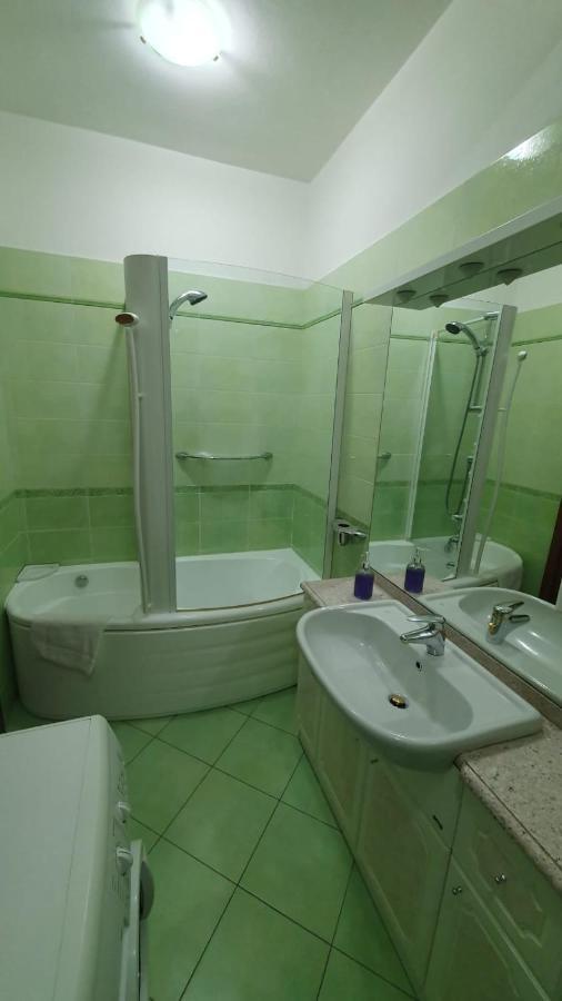 Beb I Portici Bed & Breakfast Cernobbio Exterior foto